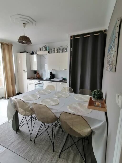 Maison Familiale Proche De La Mer Lancieux Luaran gambar